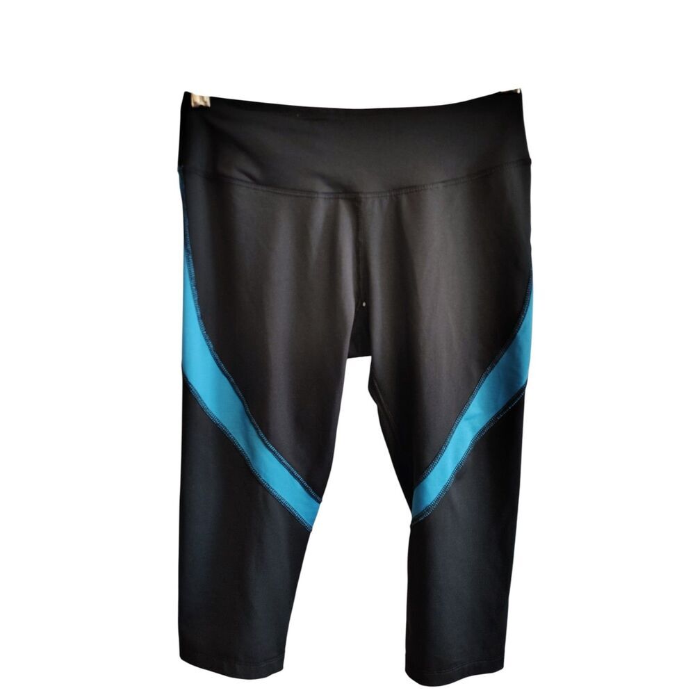 Augusta Women's Black and Blue Athletic Legging Capris Size Small